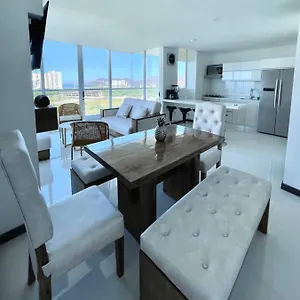 Nuevo Y Moderno Apartamento Con Vista Al Mar. Santa Marta (Magdalena)